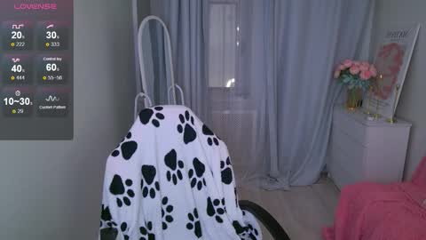 Jessi online show from November 11, 2025, 1:55 pm