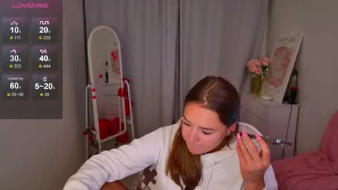 Jessi online show from February 20, 2026, 2:06 pm