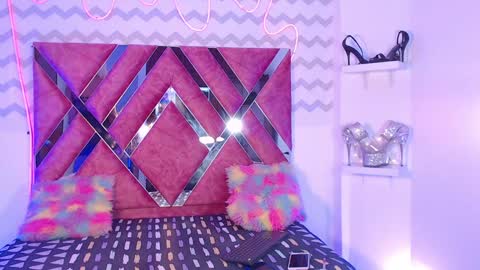 JESS online show from February 5, 2025, 12:20 am