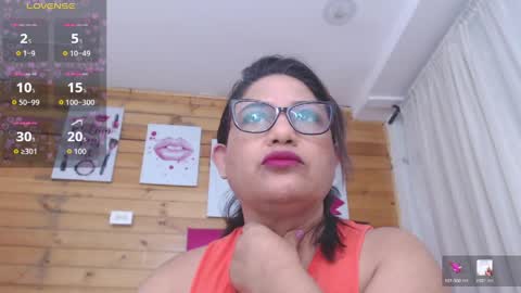 paola online show from April 5, 2026, 8:55 am
