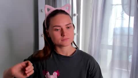 Polina online show from November 17, 2025, 12:00 pm