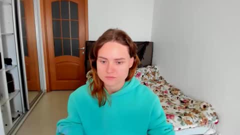 Polina online show from November 22, 2025, 11:09 am