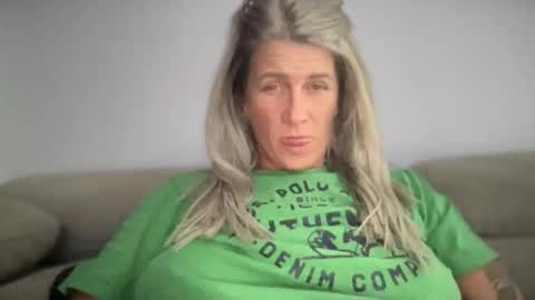 Snapshot of jessye_vega chatting on September 26, 2025, 11:25 am Jessye online show from September 26, 2025, 11:25 am