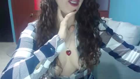 Snapshot of jessymoon00 chatting on June 22, 2026, 4:37 pm jessy online show from June 22, 2026, 4:37 pm