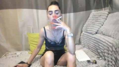 Jessy online show from October 29, 2025, 5:04 pm