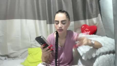 Jessy online show from November 11, 2025, 5:24 pm