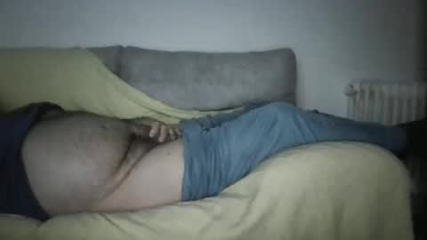 jesuslove27 online show from April 11, 2026, 8:40 am