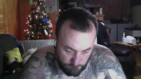 Snapshot of jettadude5 chatting on December 25, 2024, 12:37 am jettadude5 online show from December 25, 2024, 12:37 am