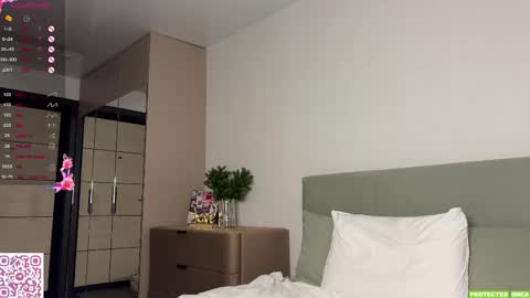 Mona online show from February 22, 2025, 3:34 am