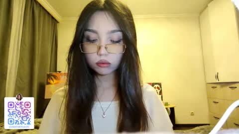 I am Gina ntmu Lets hit 10 Thumbs Up together online show from January 10, 2026, 3:52 am