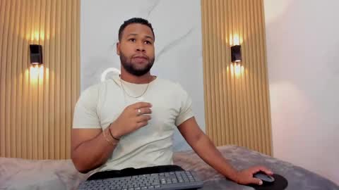 jeus_stanley online show from May 25, 2026, 3:12 am