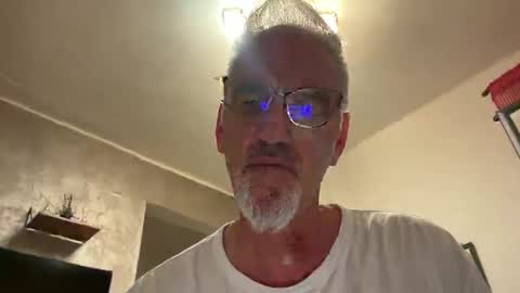 Snapshot of jewlronny chatting on October 4, 2025, 6:28 pm jewlronny online show from October 4, 2025, 6:28 pm