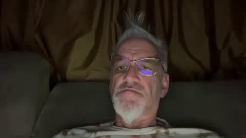 Snapshot of jewlronny chatting on December 14, 2025, 6:12 pm jewlronny online show from December 14, 2025, 6:12 pm