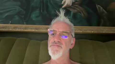 Snapshot of jewlronny chatting on December 18, 2025, 10:32 am jewlronny online show from December 18, 2025, 10:32 am