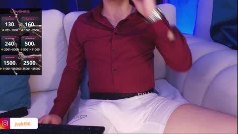 Snapshot of jey_keler chatting on February 11, 2026, 10:37 pm jey keler online show from February 11, 2026, 10:37 pm