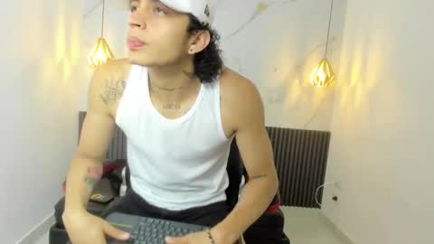 Snapshot of jeyteylor chatting on April 13, 2026, 12:54 pm jeyteylor online show from April 13, 2026, 12:54 pm