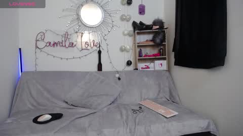 Snapshot of jezabel_purple chatting on February 19, 2025, 2:44 am Camila online show from February 19, 2025, 2:44 am