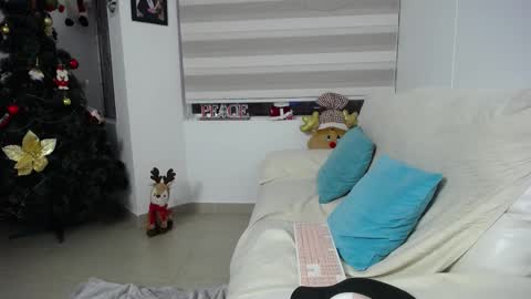 Camila online show from November 26, 2025, 10:38 am