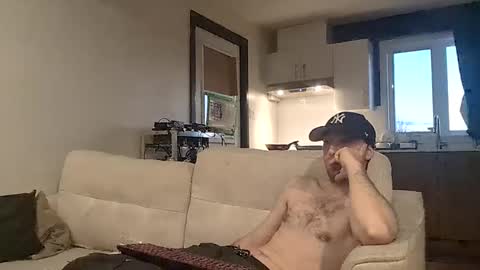 Snapshot of jf12334 chatting on November 22, 2025, 9:25 pm NedeledeN online show from November 22, 2025, 9:25 pm