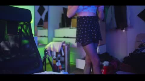 Snapshot of jfemk chatting on January 2, 2025, 10:05 am jfemk online show from January 2, 2025, 10:05 am