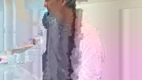 James online show from April 1, 2026, 11:44 am