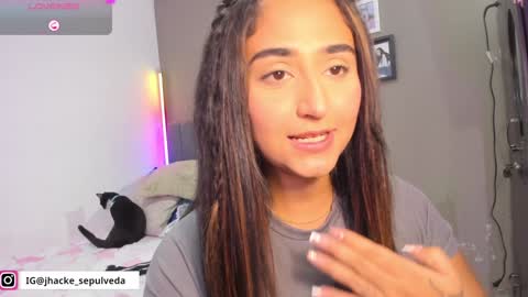 jhackelin  My independent account online show from January 25, 2025, 8:00 am