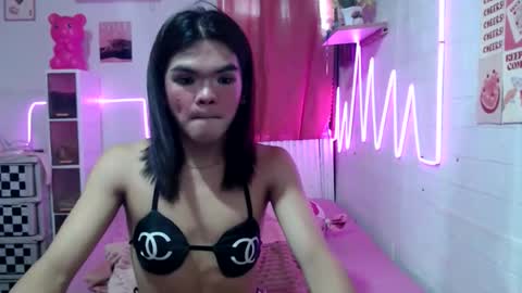 jhane1826 online show from May 2, 2026, 6:18 am