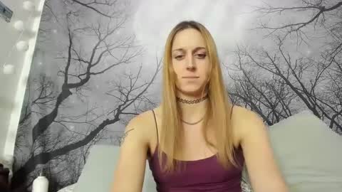 Jessica Hart online show from January 30, 2025, 5:41 am