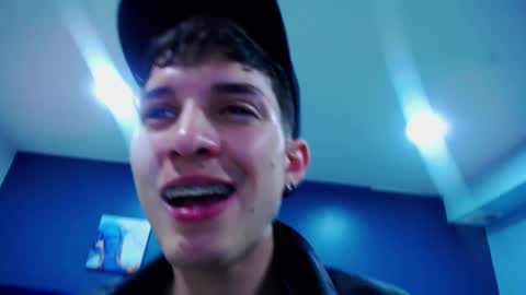 Snapshot of jheampiero chatting on September 19, 2025, 1:56 pm Jheampiero online show from September 19, 2025, 1:56 pm