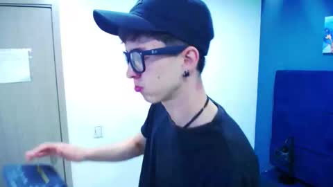 Snapshot of jheampiero chatting on September 23, 2025, 1:58 pm Jheampiero online show from September 23, 2025, 1:58 pm