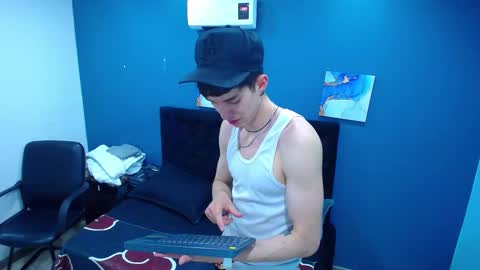 Snapshot of jheampiero chatting on October 31, 2025, 1:56 pm Jheampiero online show from October 31, 2025, 1:56 pm