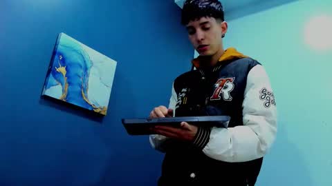 Snapshot of jheampiero chatting on December 18, 2025, 2:23 pm Jheampiero online show from December 18, 2025, 2:23 pm