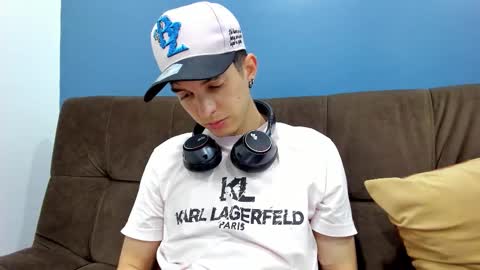 Snapshot of jheampiero chatting on February 3, 2026, 9:53 pm Jheampiero online show from February 3, 2026, 9:53 pm