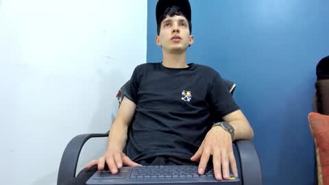 Snapshot of jheampiero chatting on February 12, 2026, 9:10 pm Jheampiero online show from February 12, 2026, 9:10 pm