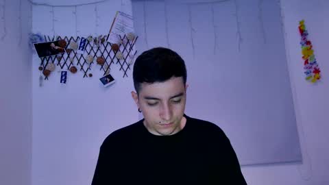 Snapshot of jhoan_saenz chatting on January 25, 2025, 3:30 am Jhoan Saenz online show from January 25, 2025, 3:30 am