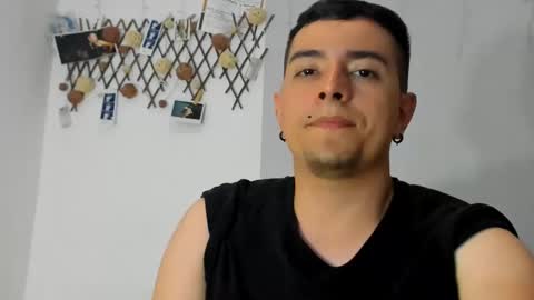 Snapshot of jhoan_saenz chatting on February 27, 2025, 5:13 am Jhoan Saenz online show from February 27, 2025, 5:13 am