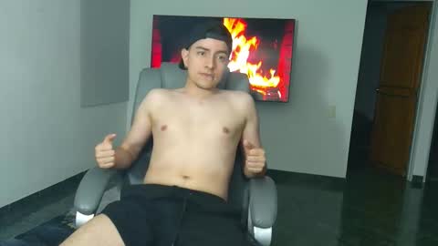 Snapshot of jhoan_saenz chatting on October 18, 2025, 6:48 am Jhoan Saenz online show from October 18, 2025, 6:48 am