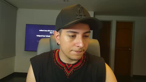 Snapshot of jhoan_saenz chatting on October 30, 2025, 3:19 am Jhoan Saenz online show from October 30, 2025, 3:19 am