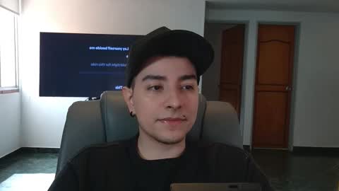 Snapshot of jhoan_saenz chatting on November 8, 2025, 7:01 pm Jhoan Saenz online show from November 8, 2025, 7:01 pm