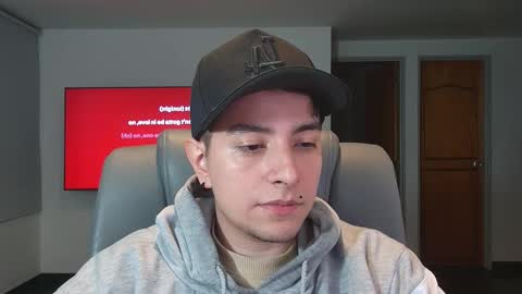 Snapshot of jhoan_saenz chatting on November 16, 2025, 3:56 am Jhoan Saenz online show from November 16, 2025, 3:56 am