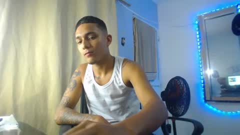 Snapshot of jhojanlatino chatting on October 8, 2025, 10:40 pm jhonaiker online show from October 8, 2025, 10:40 pm