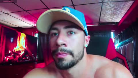 Jhojan Strong  online show from February 28, 2025, 6:41 pm