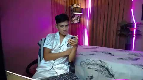 Snapshot of jhon_cummer chatting on October 16, 2025, 7:04 pm jhon_cummer online show from October 16, 2025, 7:04 pm