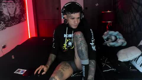 jhonny_ackerman online show from November 25, 2025, 11:43 am