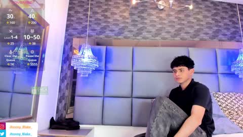 JHONNATHAN online show from December 9, 2024, 9:05 pm