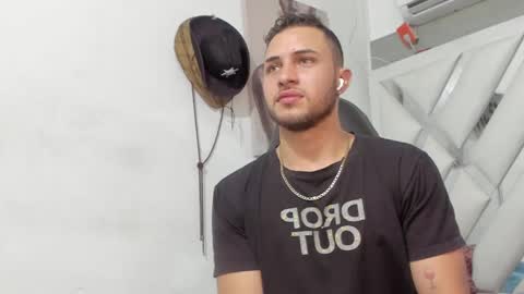 Snapshot of jhonny_flames7 chatting on January 26, 2025, 3:38 am jhonny online show from January 26, 2025, 3:38 am