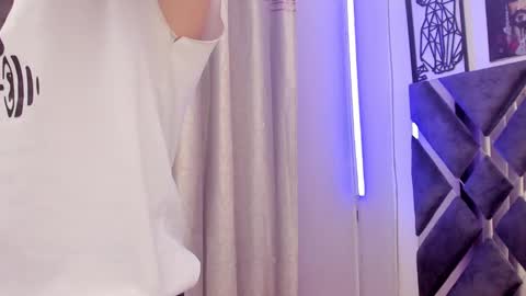 Snapshot of jhonny_flames7 chatting on March 12, 2025, 3:57 am jhonny online show from March 12, 2025, 3:57 am