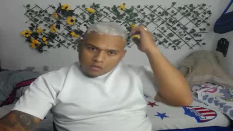 jhonny_marin online show from October 26, 2025, 3:12 am