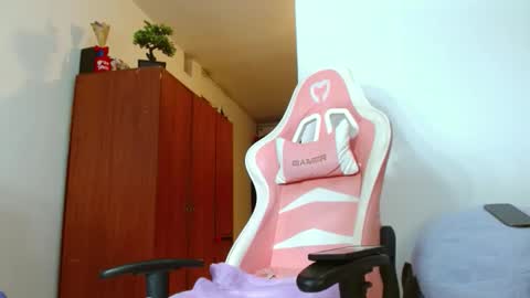 Snapshot of jhonsonvlatino chatting on November 25, 2025, 7:03 pm jhonsonvlatino online show from November 25, 2025, 7:03 pm