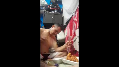 jhonteilorleonramirez277 online show from April 19, 2026, 11:18 pm